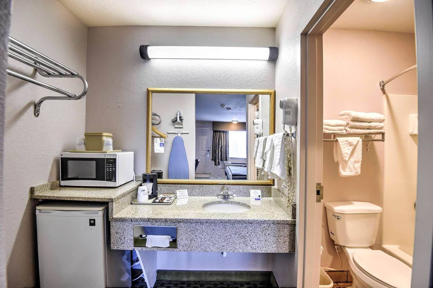 Surestay Hotel By Best Western Ottawa מראה חיצוני תמונה